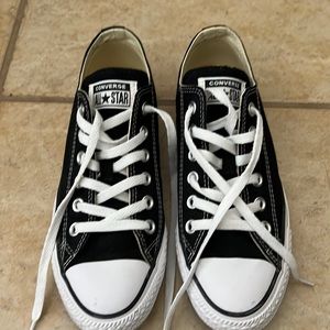 Converse shoe
